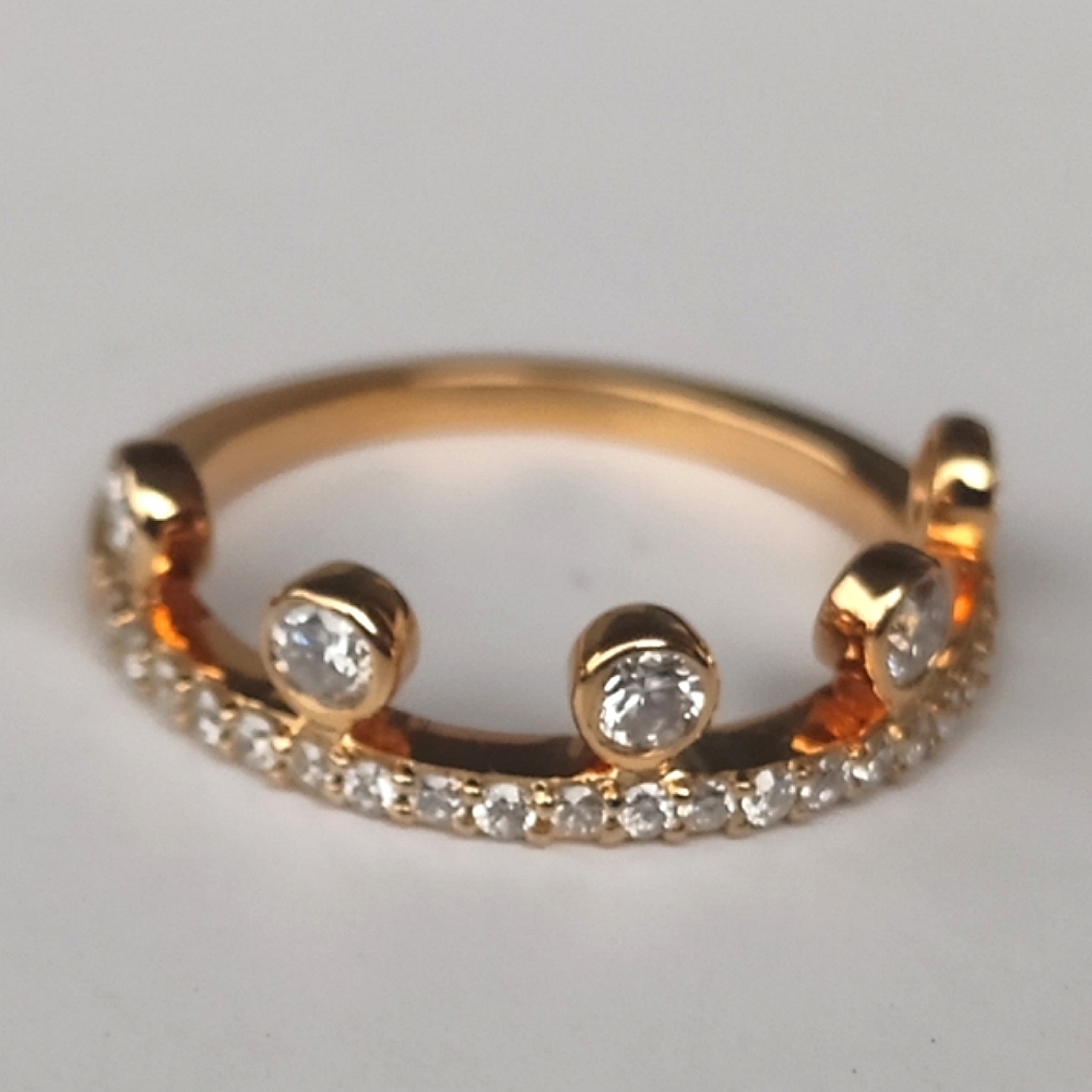 18K Rose Gold Diamond Round Diamond Crown Ring